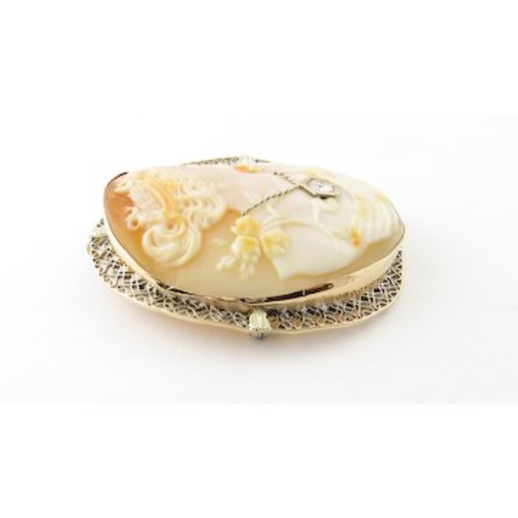 Vintage 14 Karat Yellow Gold and Diamond Cameo Brooch/Pendant #4435 - Picture 3 of 8